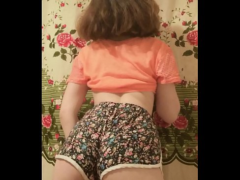 ❤️ Neska gazte sexy galtzak kentzen kameraren aurrean Porno gurean eu.yespornpics.ru ❌❤