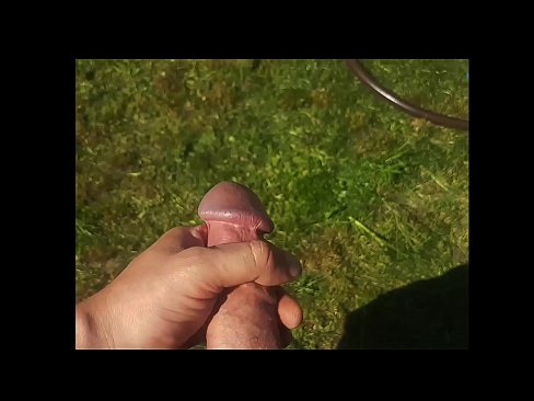 ❤️ Hottie beroa bere pussy arrosa izorratu egiten du eta udako lorategi batean squirt batekin esperma egiten du Porno gurean eu.yespornpics.ru ❌❤