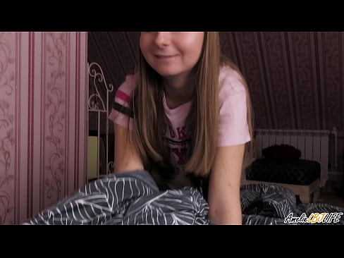 ❤️ Blondie-k bere BFF-ren sakon zurrupatzen du eta esperma jasotzen du ahoan Porno gurean eu.yespornpics.ru ❌❤